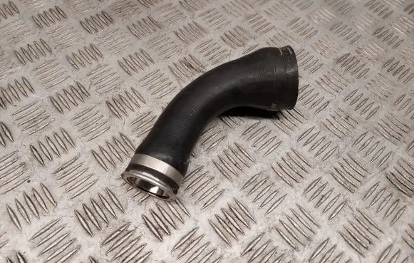 BMW 5 F10 F11 Intercooler hose/pipe 7575408 757540802