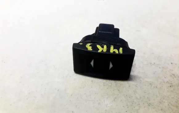 Ford Mondeo Mk III Electric window control switch 1S7T14529AB 03163201
