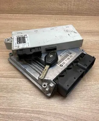 BMW 5 E60 E61 Engine ECU kit and lock set 7798422 6963828