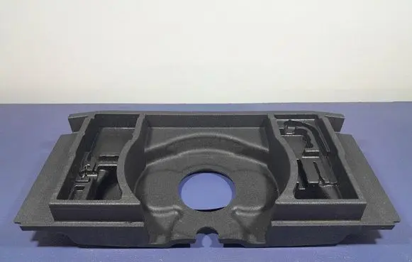 Skoda Kodiaq Trunk/boot lower side trim panel 565858857F
