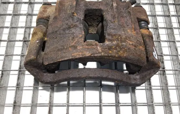 Iveco Daily 35 - 40.10 Front brake caliper