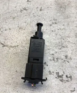Volkswagen Golf IV Brake pedal sensor switch 927189d