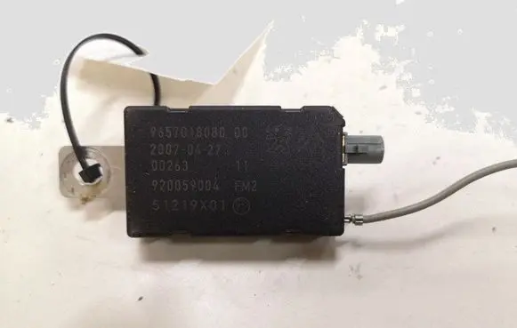 Citroen C4 Grand Picasso Aerial antenna amplifier 9657018080 920059004