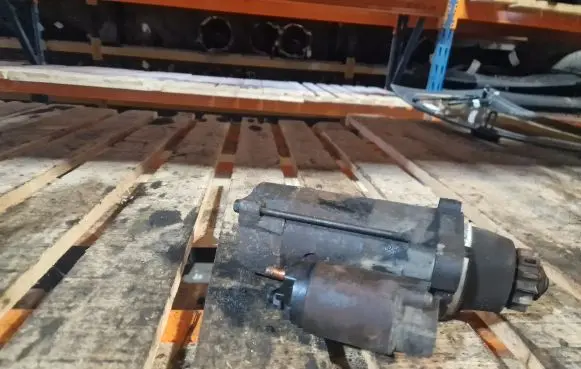 Nissan X-Trail T30 Starter motor