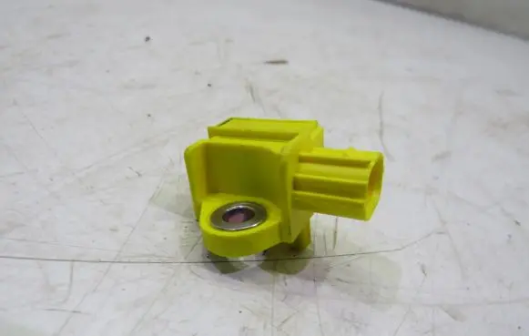 KIA Picanto Airbag deployment crash/impact sensor