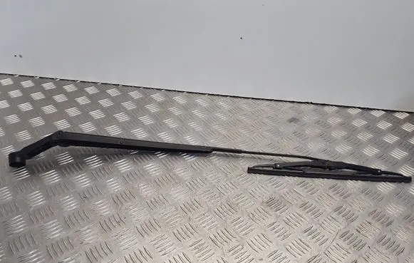 Toyota Yaris Windshield/front glass wiper blade 