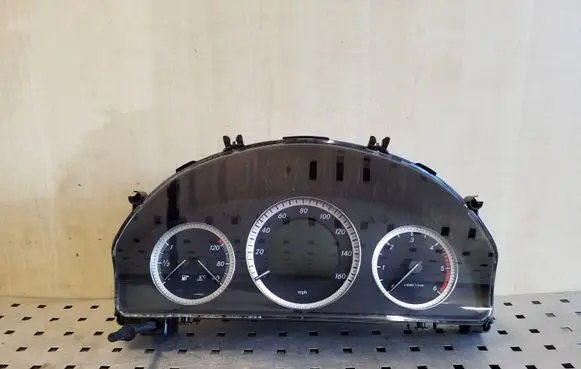 Mercedes-Benz C W204 Speedometer (instrument cluster) A2049002605 A2C53245324