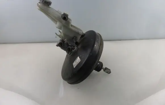 Suzuki SX4 Brake booster 0204051436