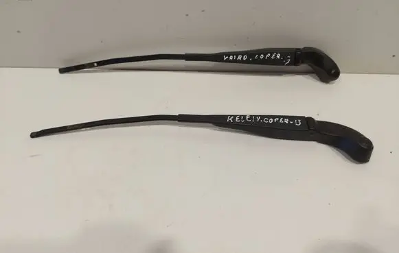 Mini One - Cooper Coupe R56 Front wiper blade arm 26212 26312