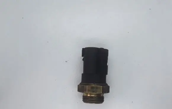 Volkswagen Jetta V Coolant temperature sensor 1J0959481A