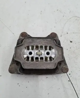 Audi A6 S6 C6 4F Gearbox mount