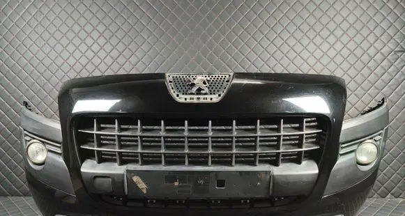 Peugeot 3008 I Front bumper 