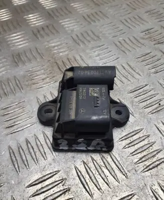 Glow plug pre-heat relay