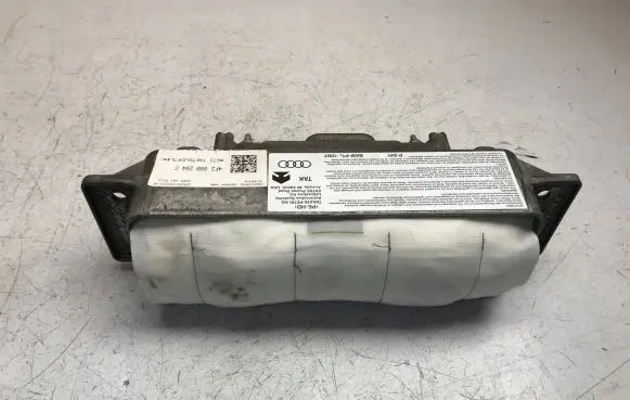 Audi A6 S6 C6 4F Passenger airbag 4F2880204C