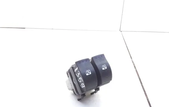 Renault Espace - Grand espace IV Electric window control switch 26503 018469A