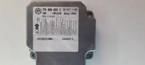 Volkswagen Touran I Airbag control unit/module 1T0909605C 5WK43518