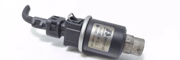 Volkswagen Bora Air conditioning (A/C) pressure sensor 1H0959139B