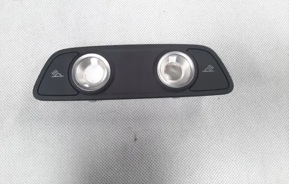 Audi Q7 4M Rear seat light 4M0947111