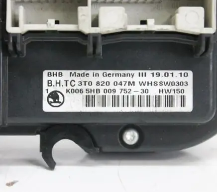 Skoda Yeti (5L) Interior fan control switch 3T0820047M