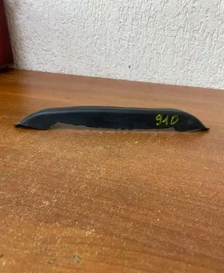Mercedes-Benz E C207 W207 Rear/tail light trim molding A2078211336 910