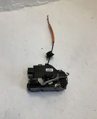 Audi A4 S4 B6 8E 8H Rear door lock 8E0839015C