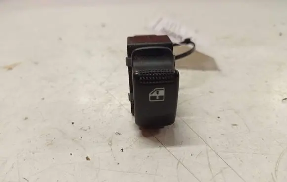 KIA Carens I Electric window control switch
