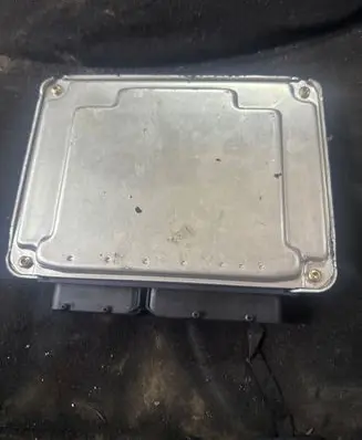 Volkswagen PASSAT B5 Engine control unit/module 038906019CD 0281010218