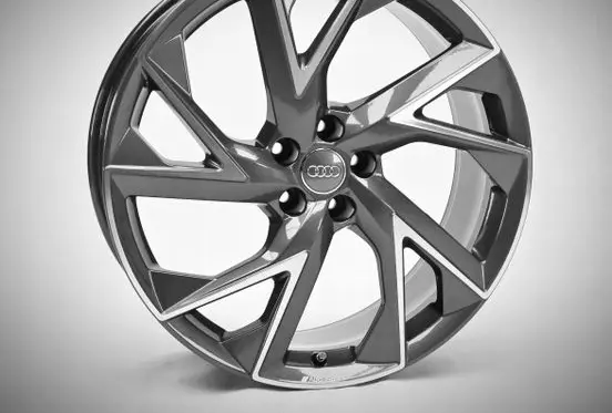 Audi Q3 F3 R21 alloy rim 83A601025AE