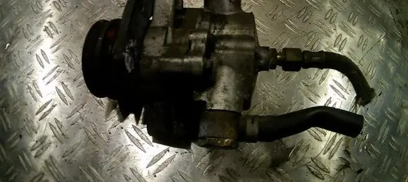 Mazda 323 F Vacuum pump x2t50499