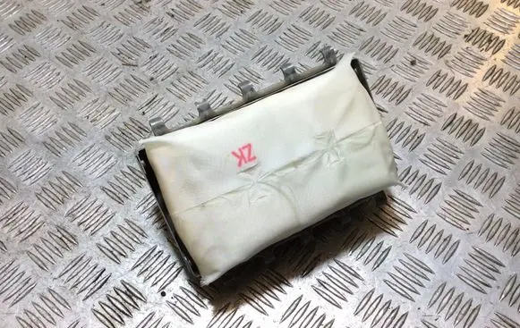 Subaru XV I Passenger airbag