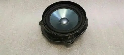 Mercedes-Benz CLS AMG C219 Front door speaker A2198200102