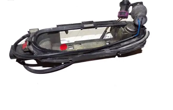 Audi A3 S3 8L Front door exterior handle/bracket 8L4837063A