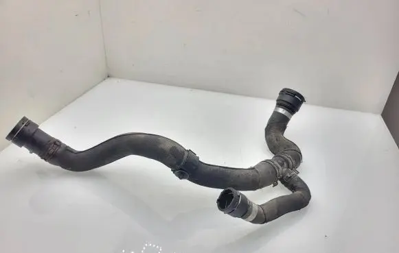 Audi A4 S4 B8 8K Engine coolant pipe/hose 8K0122293F