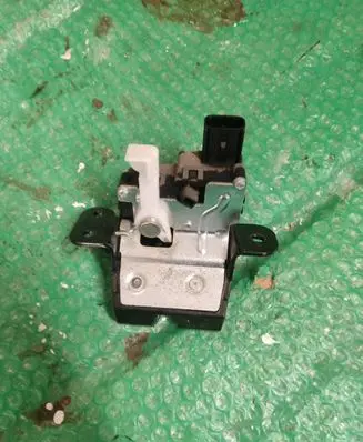 Hyundai Kona I Tailgate lock latch 81230G6010 81230J9000