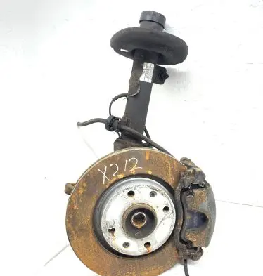 Peugeot 208 Front brake disc Y01132