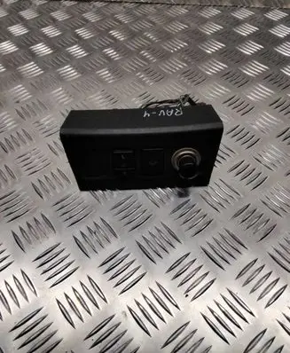 Toyota RAV 4 (XA30) Seat heating switch 15B088 15A886