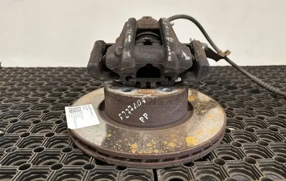 BMW 3 F30 F35 F31 Front brake caliper 6850650