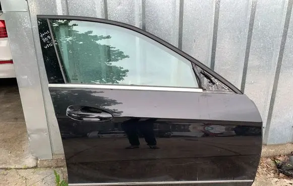 Mercedes-Benz E W212 Front door 