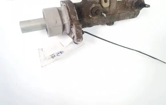 Volkswagen Golf IV Master brake cylinder 21027099