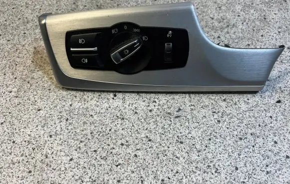 BMW 7 F01 F02 F03 F04 Light switch