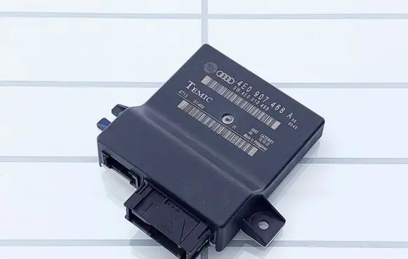 Audi A8 S8 D3 4E Gateway control module 4E0907468A 4E0910468