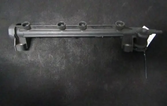 Audi A3 S3 8L Fuel main line pipe 06a133317a 037906031aa