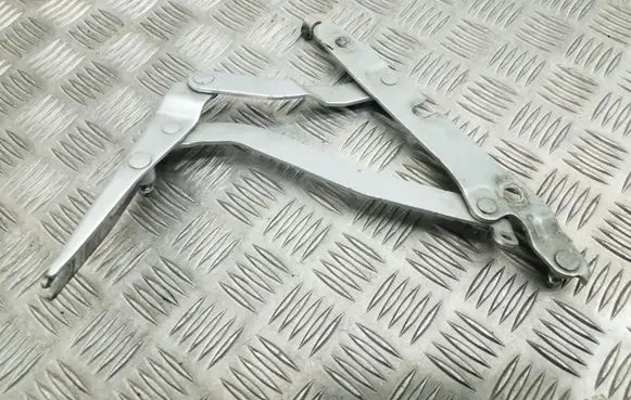 Audi A4 S4 B7 8E 8H Tailgate/trunk/boot hinge 8E5827302C
