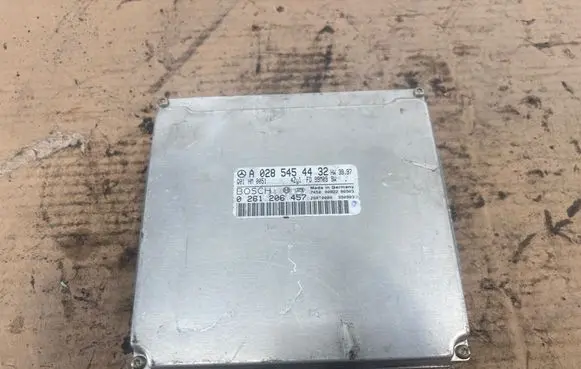 Mercedes-Benz SLK R170 Engine control unit/module A0285454432 26RT0000 0261206457
