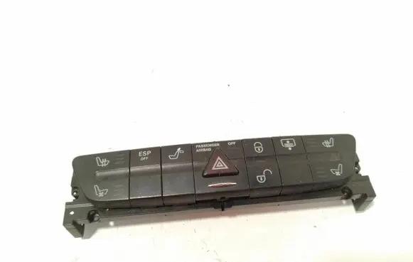 Mercedes-Benz E W211 Hazard light switch 2118218151