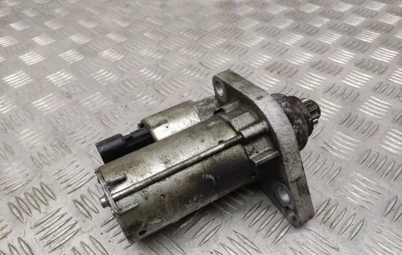 Volkswagen Golf VI Starter motor 02Z911023G 2809080197