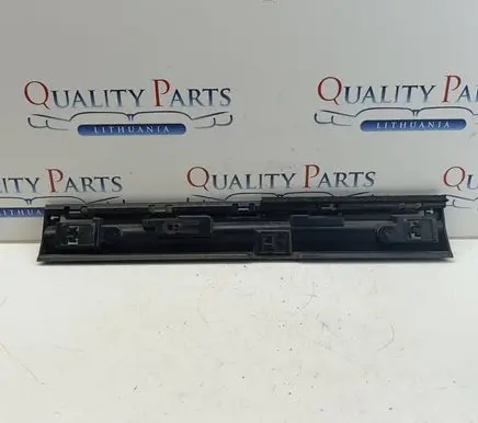 BMW X1 F48 F49 Sill supporting ledge 7332332