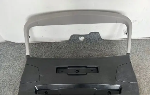 BMW X1 F48 F49 Tailgate/boot lid cover trim 