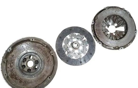 Volkswagen Golf V Clutch set kit 03G141025G 03G141031F