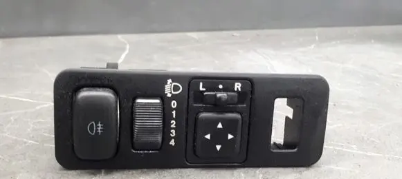 Mitsubishi Space Star Headlight level height control switch MR240907